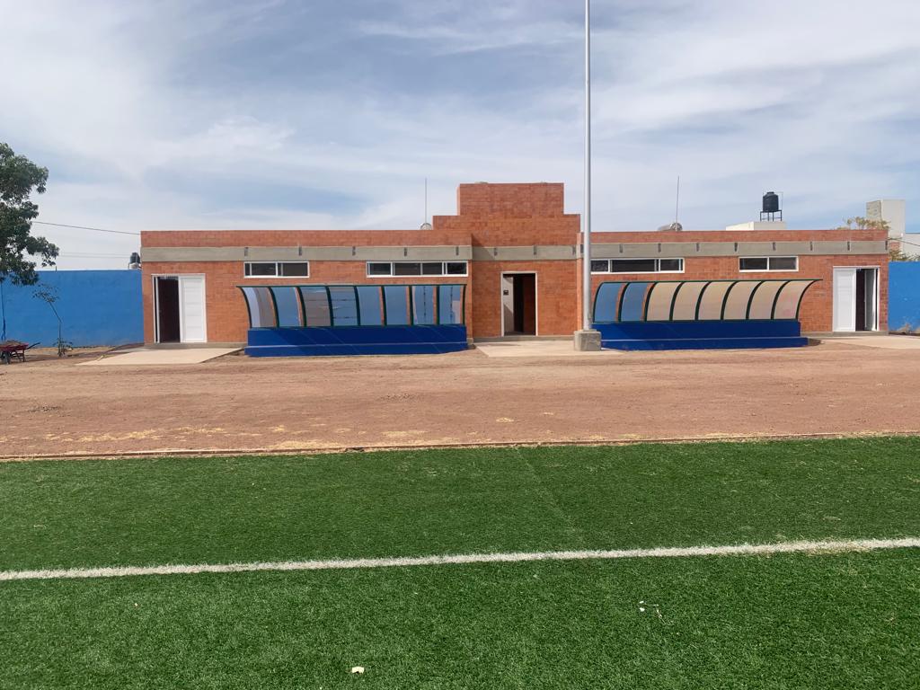 Finaliza construcción de baños y vestidores en cancha de futbol soccer de Yerbabuena