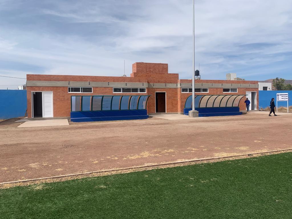 Finaliza construcción de baños y vestidores en cancha de futbol soccer de Yerbabuena