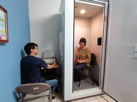 Tiene DIF Municipal capitalino cabina especializada para atender la salud auditiva